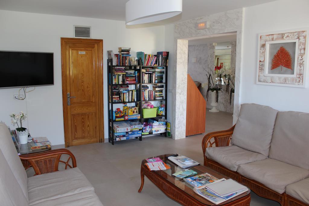 Venecia Apartments Port de Alcudia  Bagian luar foto